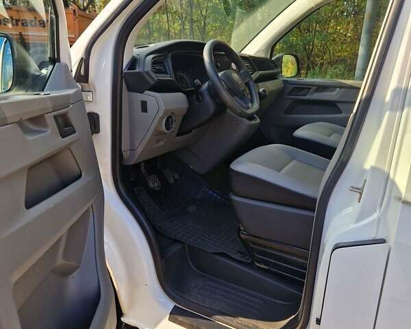 Белый Фольксваген Transporter, объемом двигателя 1.97 л и пробегом 227 тыс. км за 33700 $, фото 44 на Automoto.ua