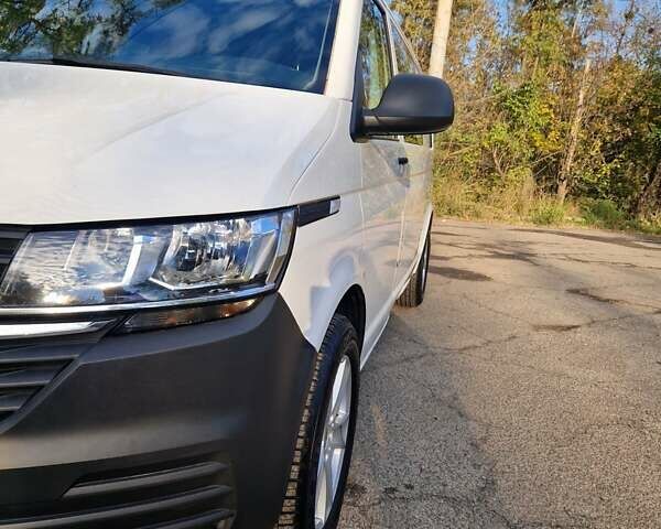 Белый Фольксваген Transporter, объемом двигателя 1.97 л и пробегом 227 тыс. км за 33700 $, фото 12 на Automoto.ua