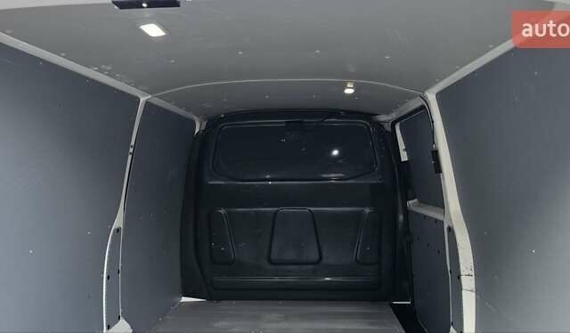 Белый Фольксваген Transporter, объемом двигателя 2 л и пробегом 204 тыс. км за 23500 $, фото 52 на Automoto.ua