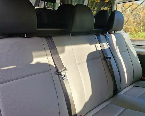 Белый Фольксваген Transporter, объемом двигателя 1.97 л и пробегом 227 тыс. км за 33700 $, фото 48 на Automoto.ua