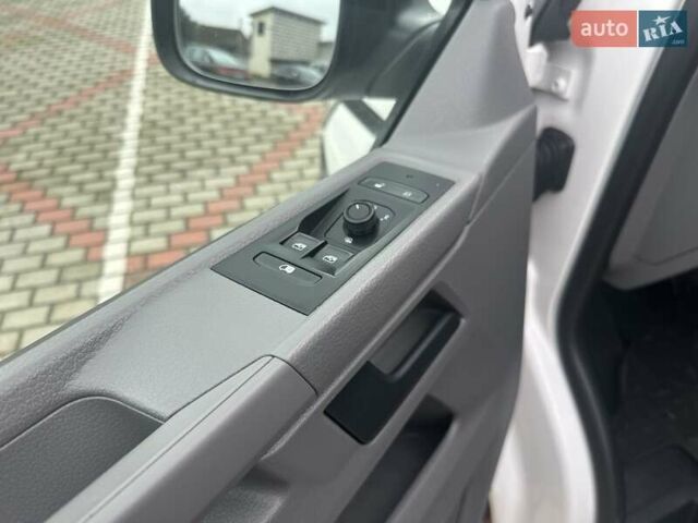 Белый Фольксваген Transporter, объемом двигателя 2 л и пробегом 172 тыс. км за 24500 $, фото 10 на Automoto.ua