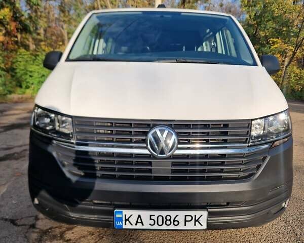 Белый Фольксваген Transporter, объемом двигателя 1.97 л и пробегом 227 тыс. км за 33700 $, фото 2 на Automoto.ua