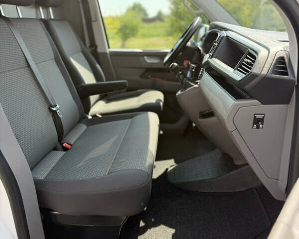 Белый Фольксваген Transporter, объемом двигателя 2 л и пробегом 194 тыс. км за 26350 $, фото 42 на Automoto.ua