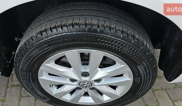 Белый Фольксваген Transporter, объемом двигателя 2 л и пробегом 204 тыс. км за 23500 $, фото 12 на Automoto.ua