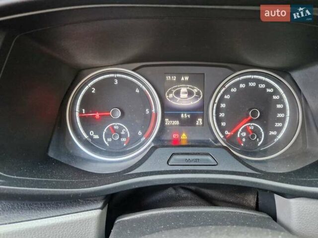 Белый Фольксваген Transporter, объемом двигателя 1.97 л и пробегом 227 тыс. км за 33700 $, фото 59 на Automoto.ua