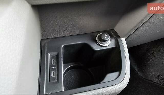 Белый Фольксваген Transporter, объемом двигателя 2 л и пробегом 204 тыс. км за 23500 $, фото 34 на Automoto.ua