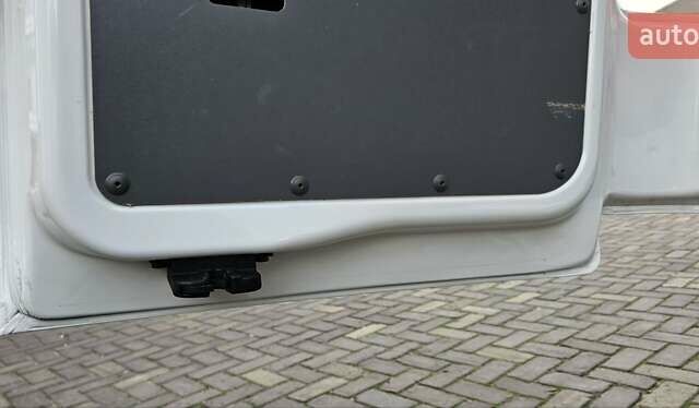 Белый Фольксваген Transporter, объемом двигателя 2 л и пробегом 204 тыс. км за 23500 $, фото 58 на Automoto.ua