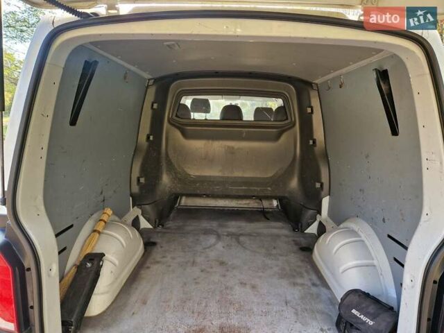 Белый Фольксваген Transporter, объемом двигателя 1.97 л и пробегом 227 тыс. км за 33700 $, фото 30 на Automoto.ua