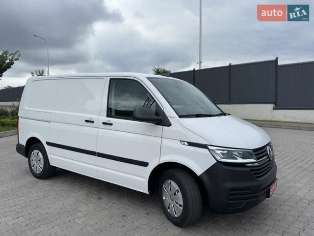 Белый Фольксваген Transporter, объемом двигателя 1.97 л и пробегом 198 тыс. км за 21000 $, фото 1 на Automoto.ua