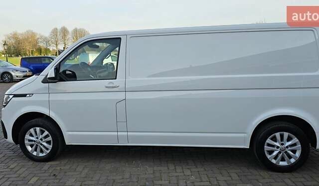 Белый Фольксваген Transporter, объемом двигателя 2 л и пробегом 204 тыс. км за 23500 $, фото 8 на Automoto.ua