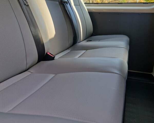 Белый Фольксваген Transporter, объемом двигателя 1.97 л и пробегом 227 тыс. км за 33700 $, фото 55 на Automoto.ua