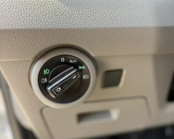 Белый Фольксваген Transporter, объемом двигателя 2 л и пробегом 194 тыс. км за 26350 $, фото 60 на Automoto.ua