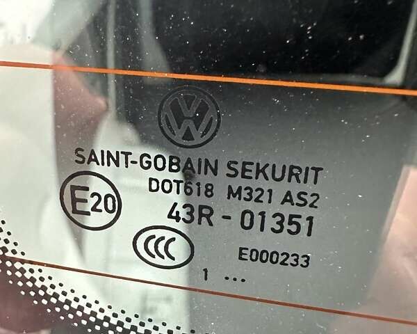 Белый Фольксваген Transporter, объемом двигателя 2 л и пробегом 172 тыс. км за 24500 $, фото 9 на Automoto.ua