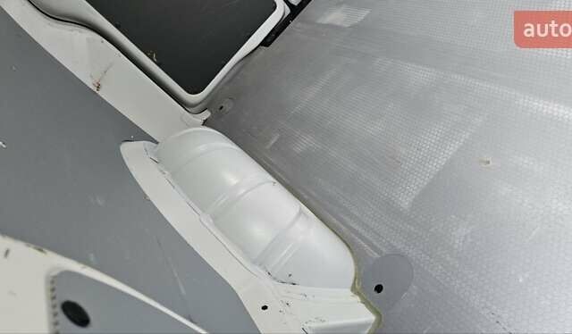 Белый Фольксваген Transporter, объемом двигателя 2 л и пробегом 204 тыс. км за 23500 $, фото 47 на Automoto.ua