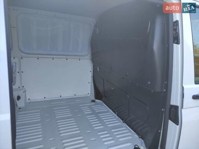 Белый Фольксваген Transporter, объемом двигателя 2 л и пробегом 213 тыс. км за 19999 $, фото 31 на Automoto.ua