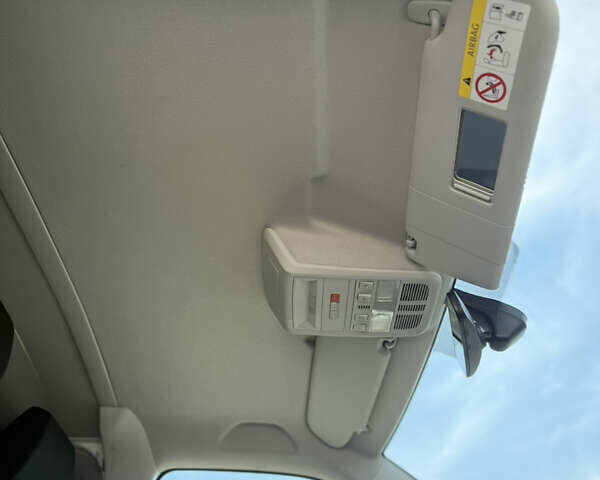 Белый Фольксваген Transporter, объемом двигателя 2 л и пробегом 194 тыс. км за 26350 $, фото 46 на Automoto.ua