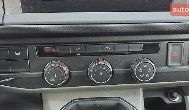 Белый Фольксваген Transporter, объемом двигателя 2 л и пробегом 204 тыс. км за 23500 $, фото 31 на Automoto.ua