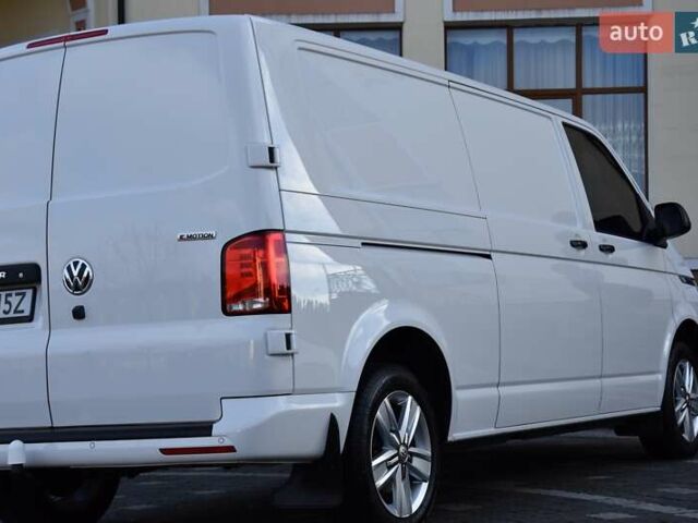 Белый Фольксваген Transporter, объемом двигателя 1.97 л и пробегом 250 тыс. км за 34950 $, фото 26 на Automoto.ua