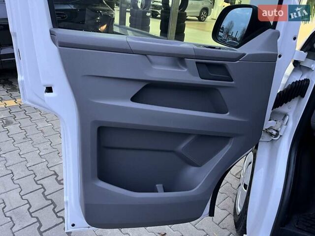 Белый Фольксваген Transporter, объемом двигателя 0 л и пробегом 206 тыс. км за 32300 $, фото 6 на Automoto.ua