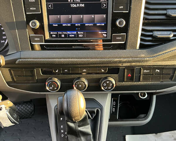 Білий Фольксваген Transporter, об'ємом двигуна 1.97 л та пробігом 225 тис. км за 23500 $, фото 28 на Automoto.ua