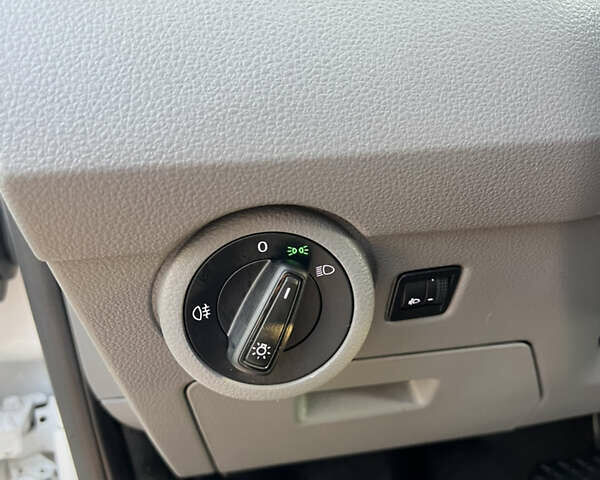 Білий Фольксваген Transporter, об'ємом двигуна 1.97 л та пробігом 225 тис. км за 23500 $, фото 30 на Automoto.ua