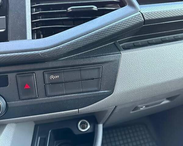 Белый Фольксваген Transporter, объемом двигателя 2 л и пробегом 157 тыс. км за 28000 $, фото 12 на Automoto.ua