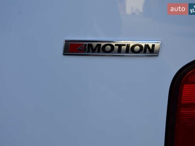 Белый Фольксваген Transporter, объемом двигателя 1.97 л и пробегом 250 тыс. км за 34950 $, фото 73 на Automoto.ua