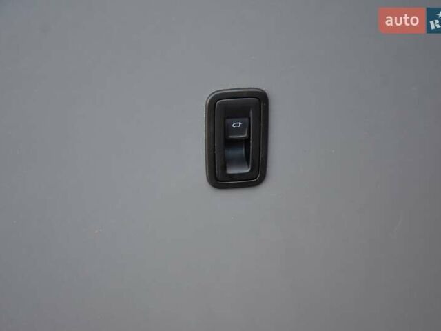 Белый Фольксваген Transporter, объемом двигателя 1.97 л и пробегом 250 тыс. км за 34950 $, фото 81 на Automoto.ua