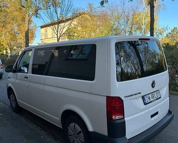 Белый Фольксваген Transporter, объемом двигателя 2 л и пробегом 157 тыс. км за 28000 $, фото 5 на Automoto.ua