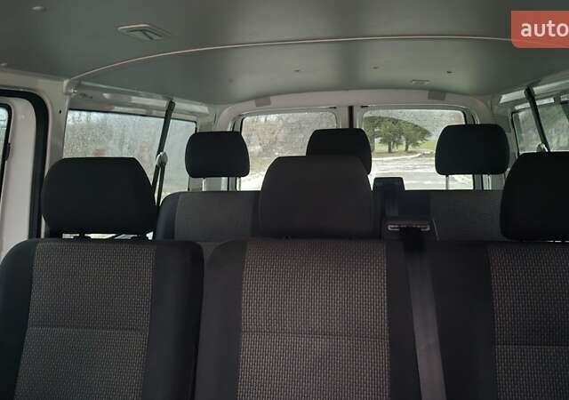 Білий Фольксваген Transporter, об'ємом двигуна 1.97 л та пробігом 206 тис. км за 31500 $, фото 34 на Automoto.ua