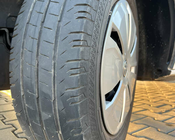 Білий Фольксваген Transporter, об'ємом двигуна 1.97 л та пробігом 225 тис. км за 23500 $, фото 39 на Automoto.ua
