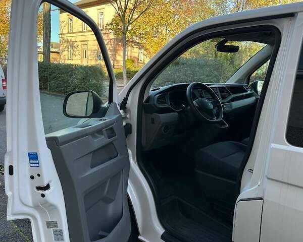 Белый Фольксваген Transporter, объемом двигателя 2 л и пробегом 157 тыс. км за 28000 $, фото 6 на Automoto.ua