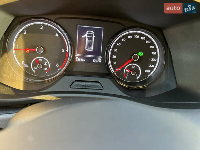 Білий Фольксваген Transporter, об'ємом двигуна 1.97 л та пробігом 225 тис. км за 23500 $, фото 38 на Automoto.ua