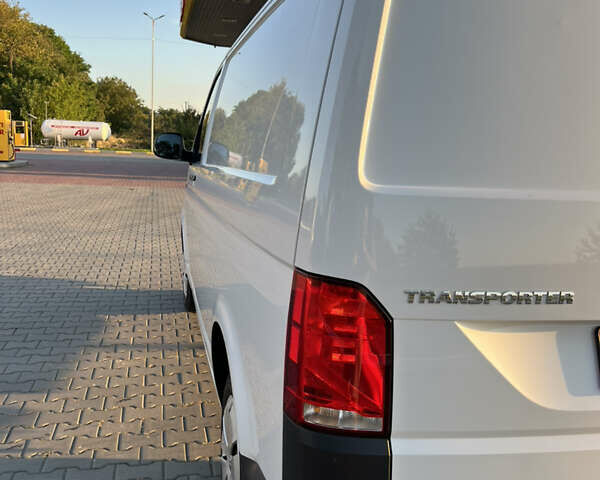 Білий Фольксваген Transporter, об'ємом двигуна 1.97 л та пробігом 225 тис. км за 23500 $, фото 10 на Automoto.ua