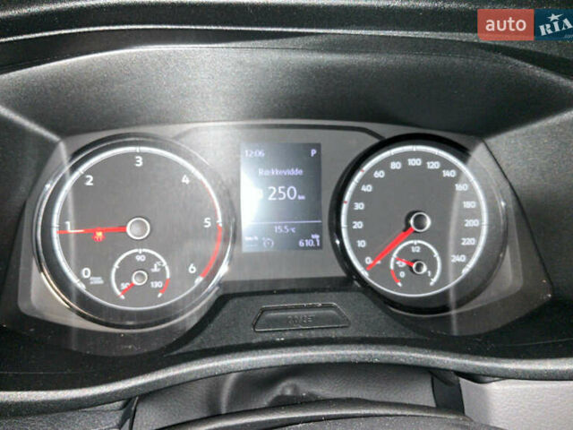 Білий Фольксваген Transporter, об'ємом двигуна 1.97 л та пробігом 275 тис. км за 20999 $, фото 4 на Automoto.ua