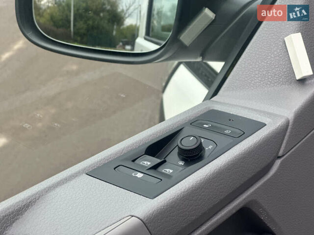 Білий Фольксваген Transporter, об'ємом двигуна 2 л та пробігом 112 тис. км за 25500 $, фото 38 на Automoto.ua