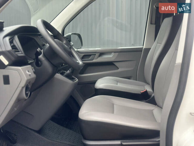 Білий Фольксваген Transporter, об'ємом двигуна 2 л та пробігом 112 тис. км за 25500 $, фото 55 на Automoto.ua