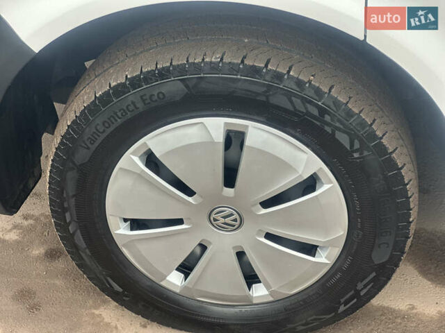 Білий Фольксваген Transporter, об'ємом двигуна 2 л та пробігом 112 тис. км за 25500 $, фото 28 на Automoto.ua