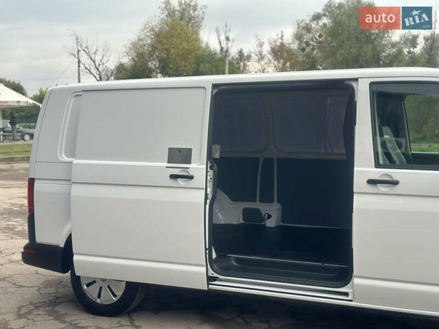 Білий Фольксваген Transporter, об'ємом двигуна 2 л та пробігом 112 тис. км за 25500 $, фото 64 на Automoto.ua