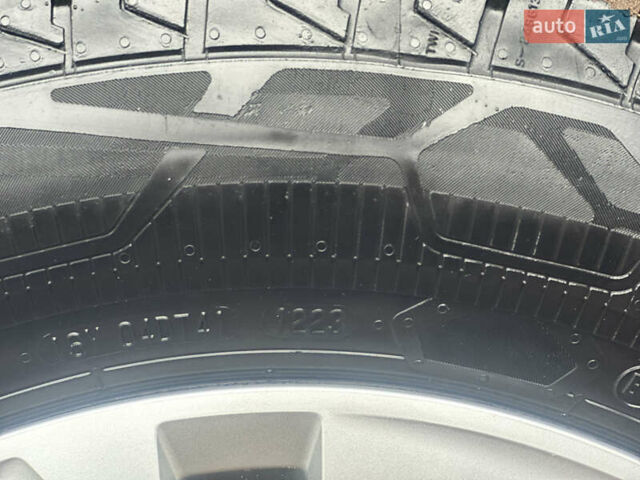 Білий Фольксваген Transporter, об'ємом двигуна 2 л та пробігом 112 тис. км за 25500 $, фото 29 на Automoto.ua