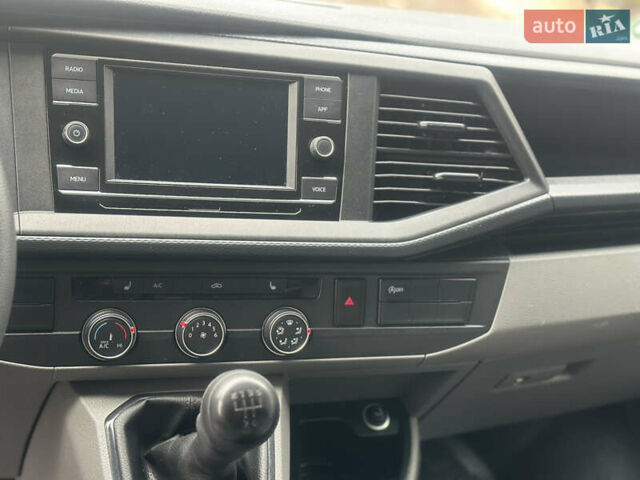 Білий Фольксваген Transporter, об'ємом двигуна 2 л та пробігом 112 тис. км за 25500 $, фото 35 на Automoto.ua