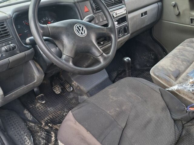 Белый Фольксваген Transporter, объемом двигателя 0 л и пробегом 300 тыс. км за 3600 $, фото 7 на Automoto.ua