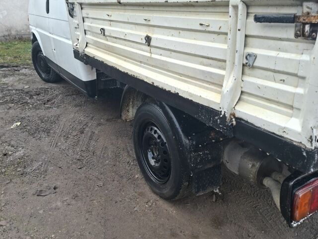 Белый Фольксваген Transporter, объемом двигателя 0 л и пробегом 300 тыс. км за 3600 $, фото 5 на Automoto.ua