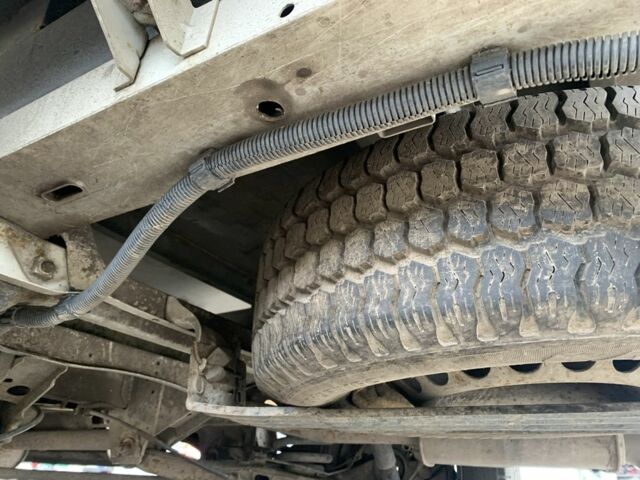 Белый Фольксваген Transporter, объемом двигателя 2.5 л и пробегом 260 тыс. км за 4200 $, фото 6 на Automoto.ua