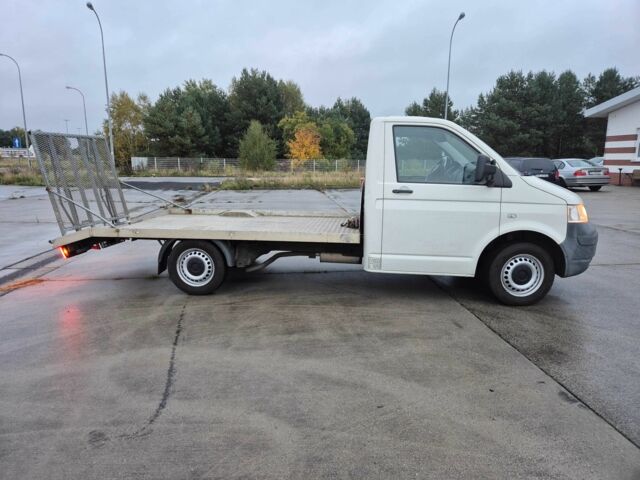 Білий Фольксваген Transporter, об'ємом двигуна 2.5 л та пробігом 191 тис. км за 5830 $, фото 1 на Automoto.ua