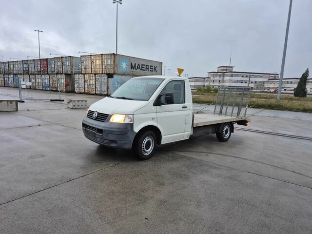 Білий Фольксваген Transporter, об'ємом двигуна 2.5 л та пробігом 191 тис. км за 5830 $, фото 2 на Automoto.ua