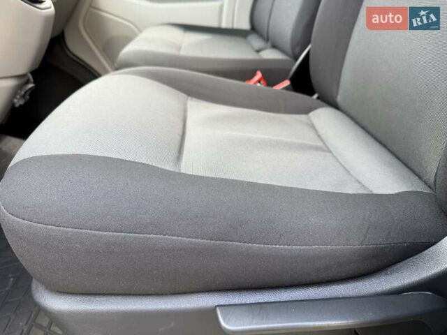 Белый Фольксваген Transporter, объемом двигателя 1.97 л и пробегом 325 тыс. км за 15900 $, фото 23 на Automoto.ua