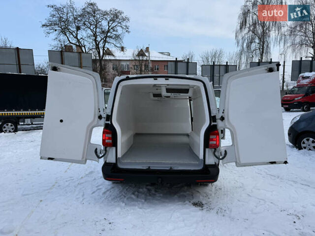 Білий Фольксваген Transporter, об'ємом двигуна 2 л та пробігом 217 тис. км за 22900 $, фото 14 на Automoto.ua