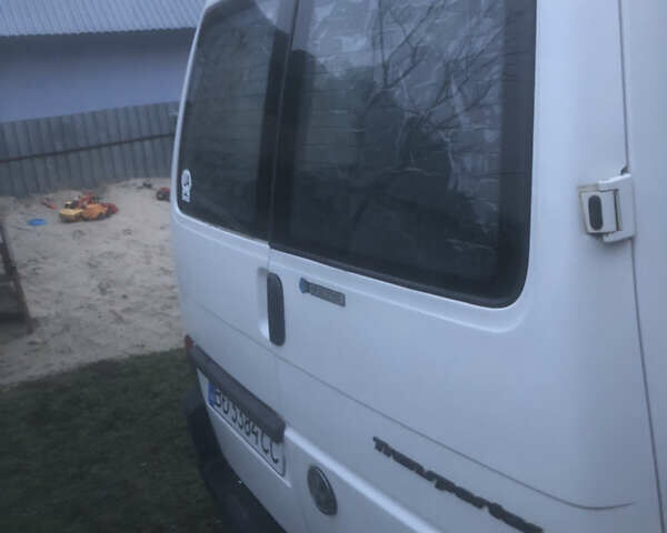 Белый Фольксваген Transporter, объемом двигателя 1.9 л и пробегом 340 тыс. км за 4800 $, фото 4 на Automoto.ua