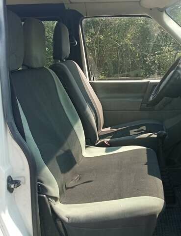 Белый Фольксваген Transporter, объемом двигателя 2.5 л и пробегом 329 тыс. км за 5700 $, фото 10 на Automoto.ua